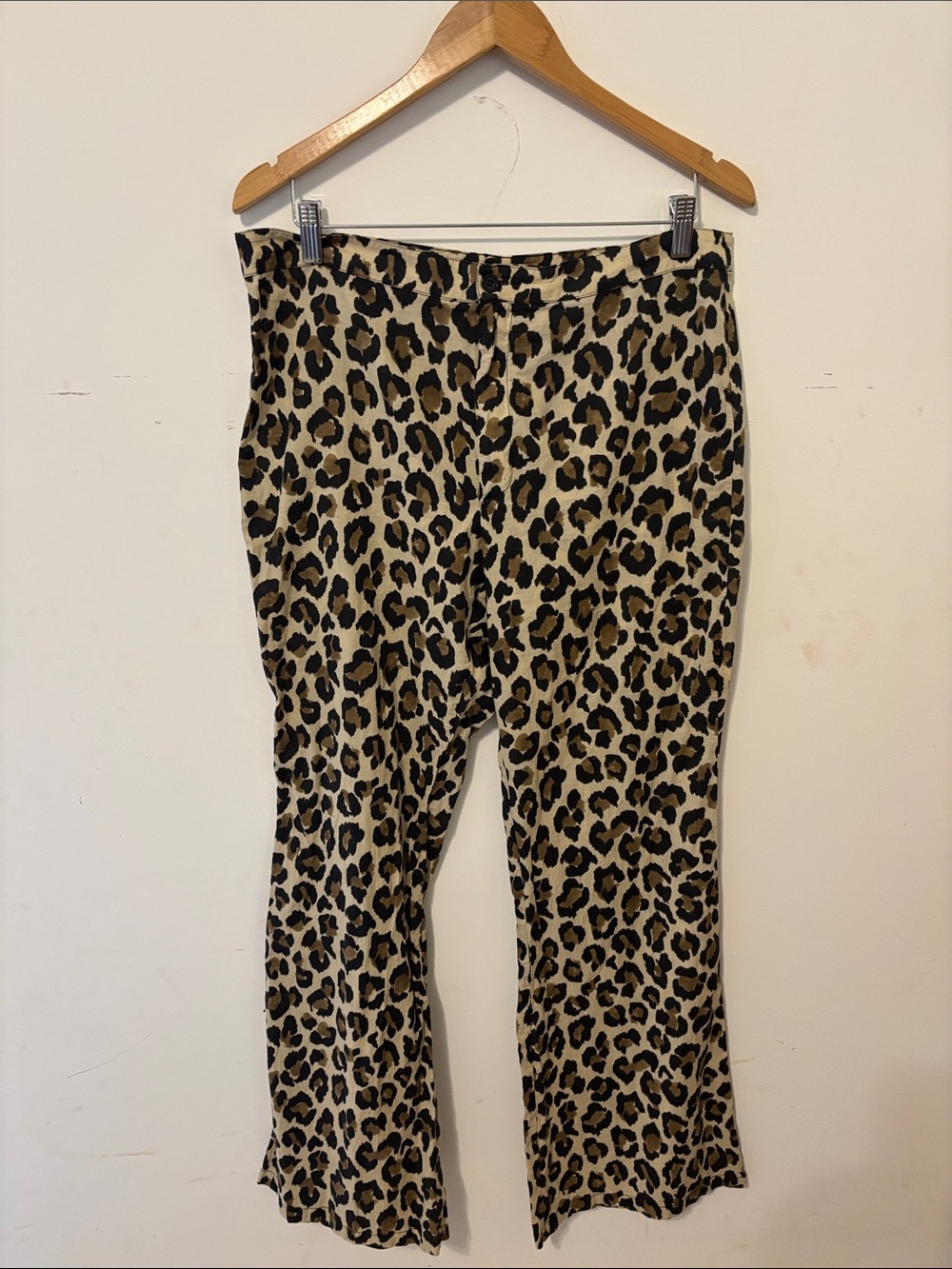 Lightweight cotton leopard Pants